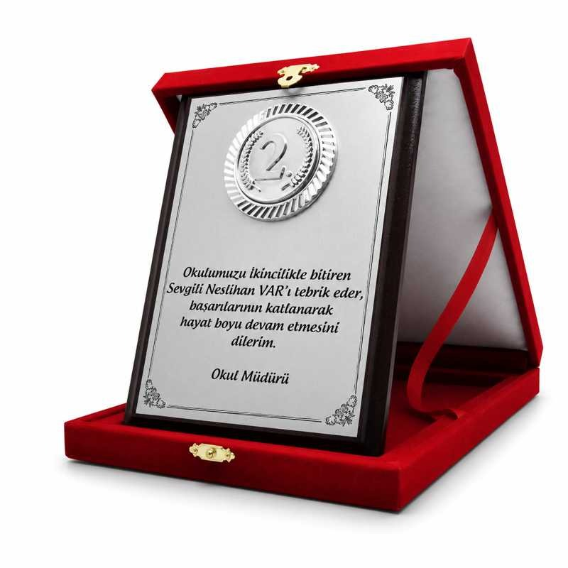 Kadife Kutulu Plaket – PLK-003 – Plaket - Masa İsimlikleri